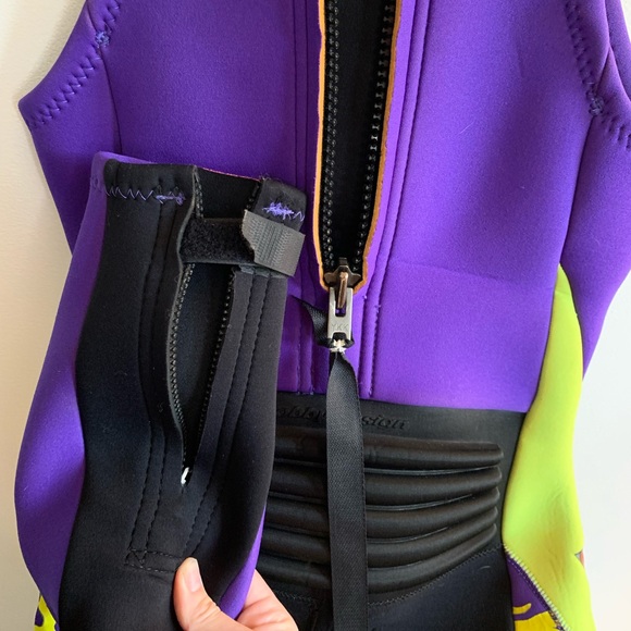 Surfing 🏄🏻‍♀️ or Water-sports Wetsuit - Picture 3 of 5